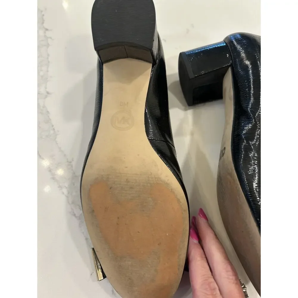 Michael Kors Kiera Mid Pumps Black Patent Leather Bow Toe Gold Logo Heels Sz 8M